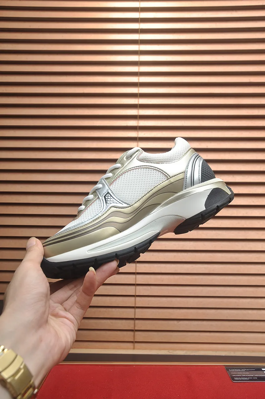 Men's shoes 💰600💶【CHANEL】(Chanel couple's model)👩‍❤️‍💋‍👨The latest all-season shoes🔥🔥The ultimate derivative model. Not only are you more fashionable on your feet, but wearing flat shoes can also lengthen your overall body shape ~ "Features" The simple upper is paired with conspicuous small fragrant cloth strips, which is fashionable and high-end. 💕💕Selected Chanel fabric for the upper, comfortable and soft fabric lining available in 5 colors 🐎Size: (women's 35-39, customized 40. Men's 38-44, customized 45)
